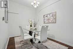52 CATHCART STREET | Hamilton Ontario | Slide Image Nine