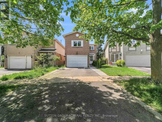 10 PARK LANE CIRCLE Richmond Hill Ontario, L4C 6S8 - 5 Bedrooms Home For Sale