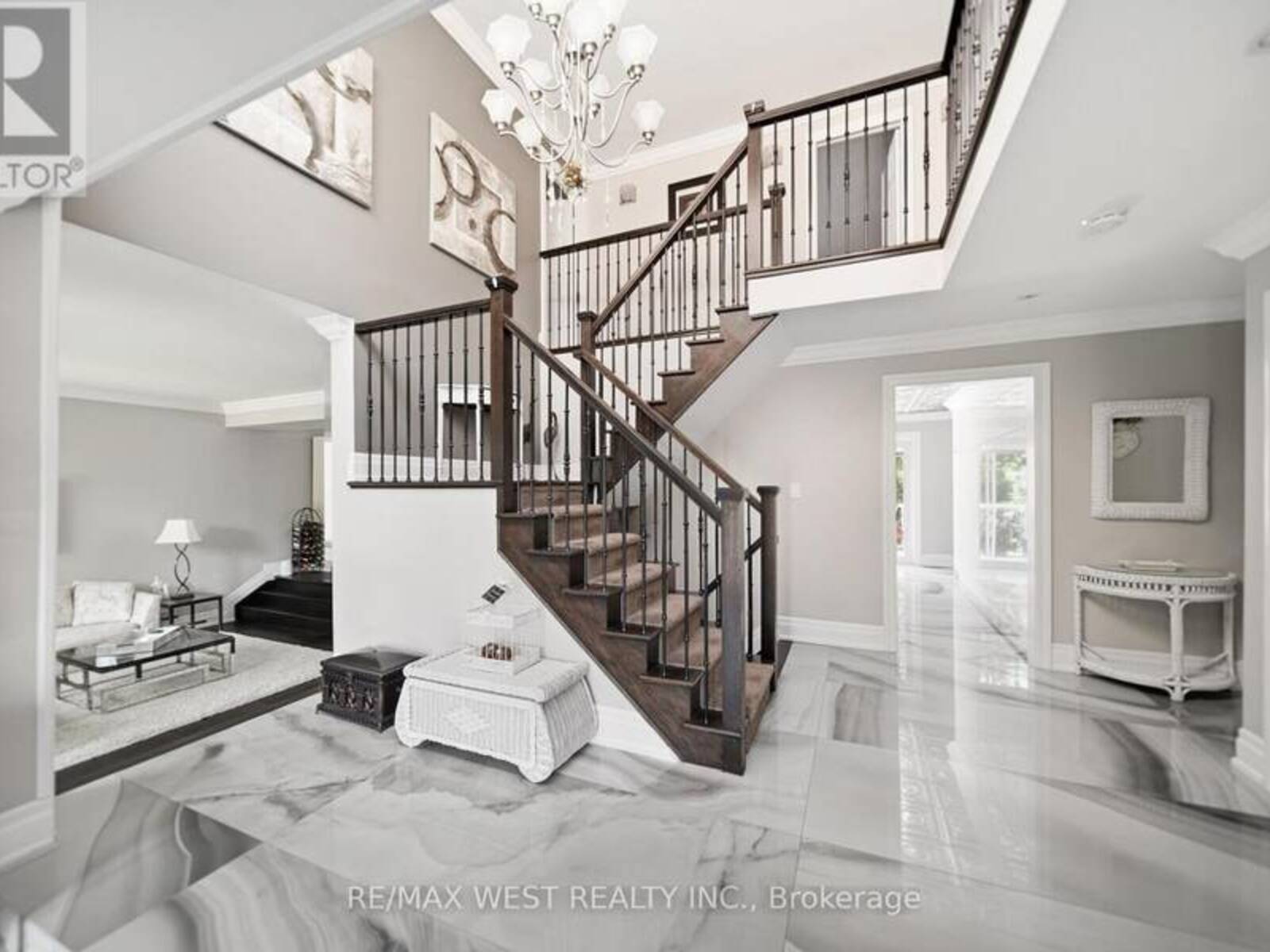 179 ELLIS AVENUE, Nobleton, Ontario L0G 1N0