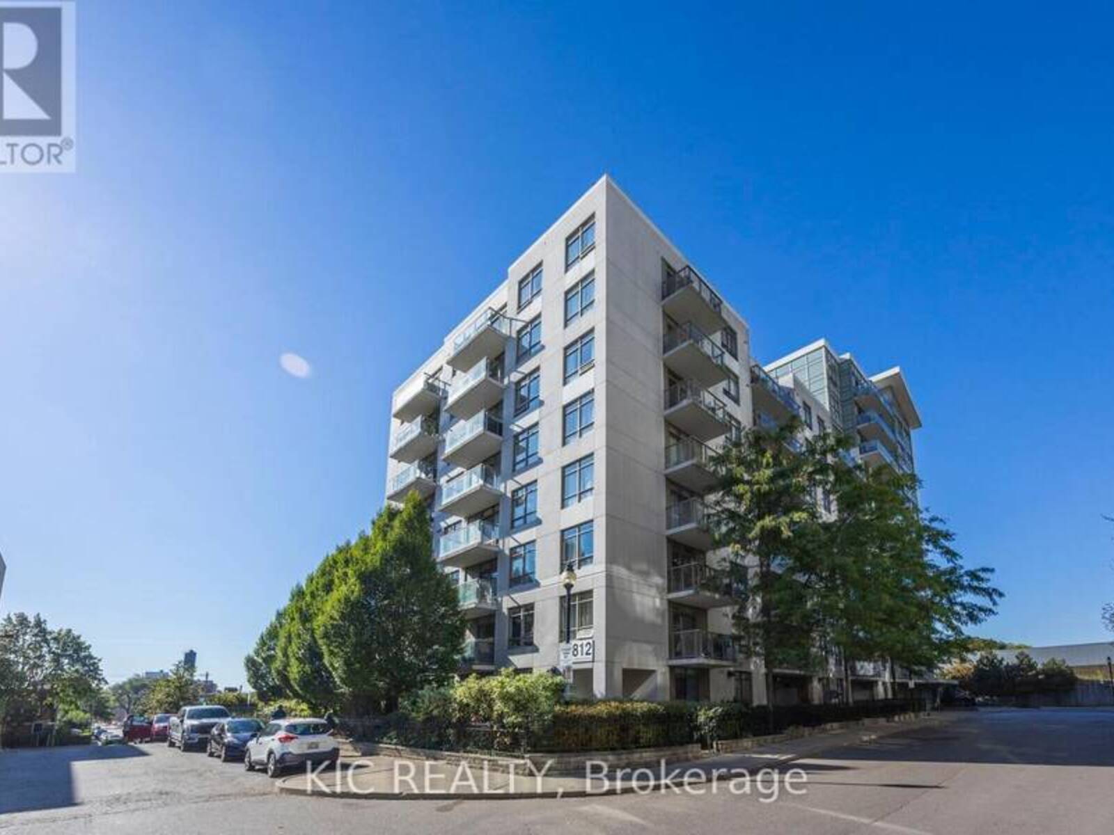901 - 812 LANSDOWNE AVENUE, Toronto, Ontario M6H 4K5
