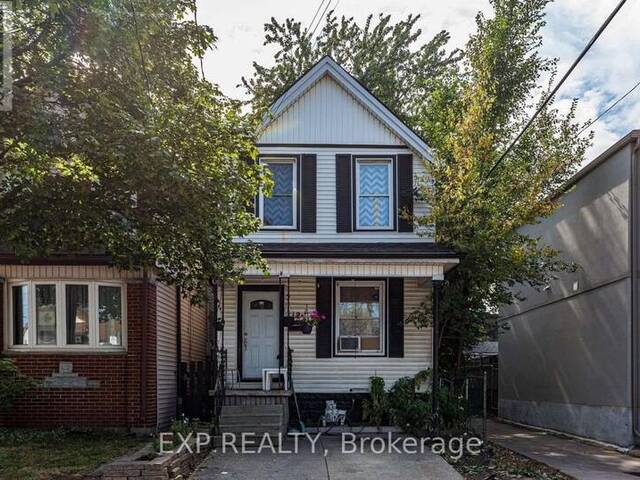 12 MAYFLOWER AVENUE Hamilton Ontario, L8L 2K4 - 4 Bedrooms Home For Sale