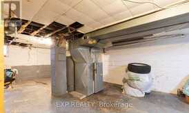 12 MAYFLOWER AVENUE | Hamilton Ontario | Slide Image Twelve