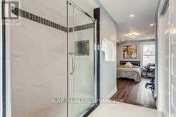 102 ROSSLYN AVENUE N | Hamilton Ontario | Slide Image Twelve