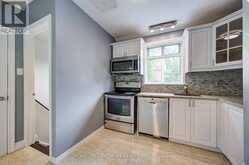 167 TAYLOR MILLS DRIVE N | Richmond Hill Ontario | Slide Image Sixteen