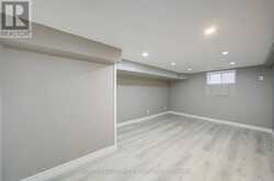 167 TAYLOR MILLS DRIVE N | Richmond Hill Ontario | Slide Image Thirty-six