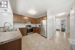 35 THAMES WAY | Hamilton Ontario | Slide Image Eleven