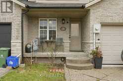 35 THAMES WAY | Hamilton Ontario | Slide Image Three