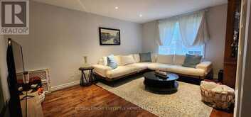 23 WHITEFRIARS DRIVE | Toronto Ontario | Slide Image Twelve
