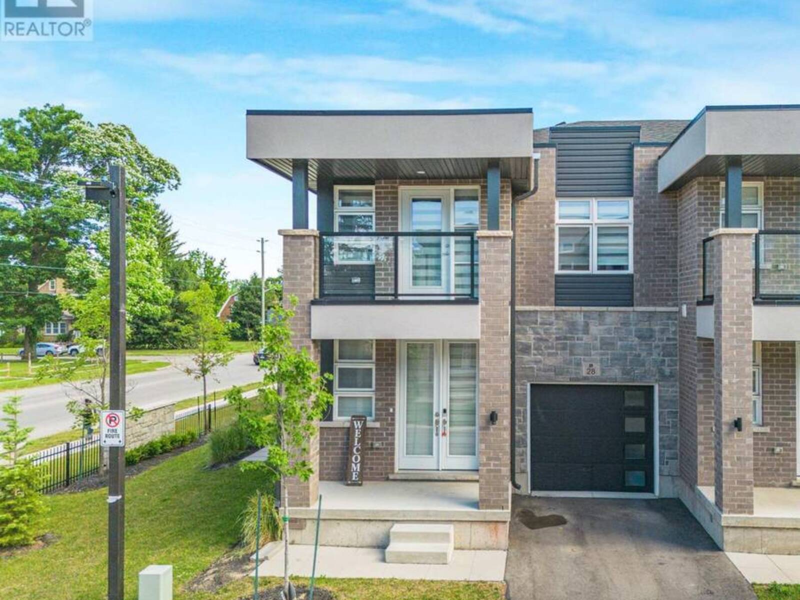 28 - 5672 DORCHESTER ROAD, Niagara Falls, Ontario L2G 5S3