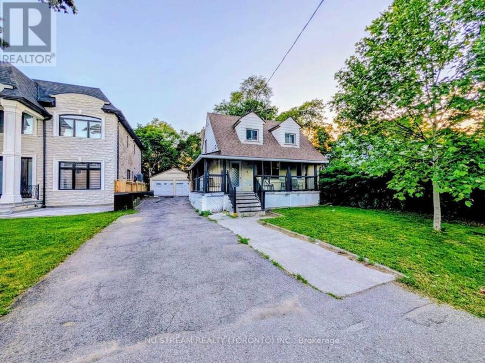 34 FAIRWOOD CRESCENT, Toronto, Ontario M1E 3T3