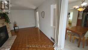 112 TRAFALGAR SQUARE | Vaughan Ontario | Slide Image Eleven