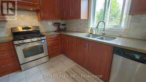 112 TRAFALGAR SQUARE | Vaughan Ontario | Slide Image Thirteen