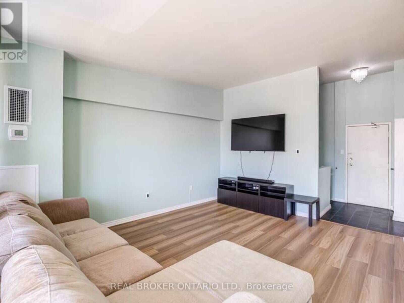 402 - 4060 LAWRENCE AVENUE E, Toronto, Ontario M1E 4V4