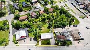 43 TORONTO STREET N | Uxbridge Ontario | Slide Image Three
