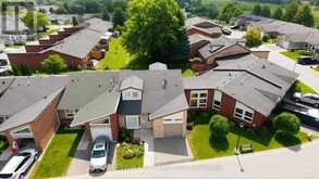 29 ARCHDEACON CLARK TRAIL | Hamilton Ontario | Slide Image Three