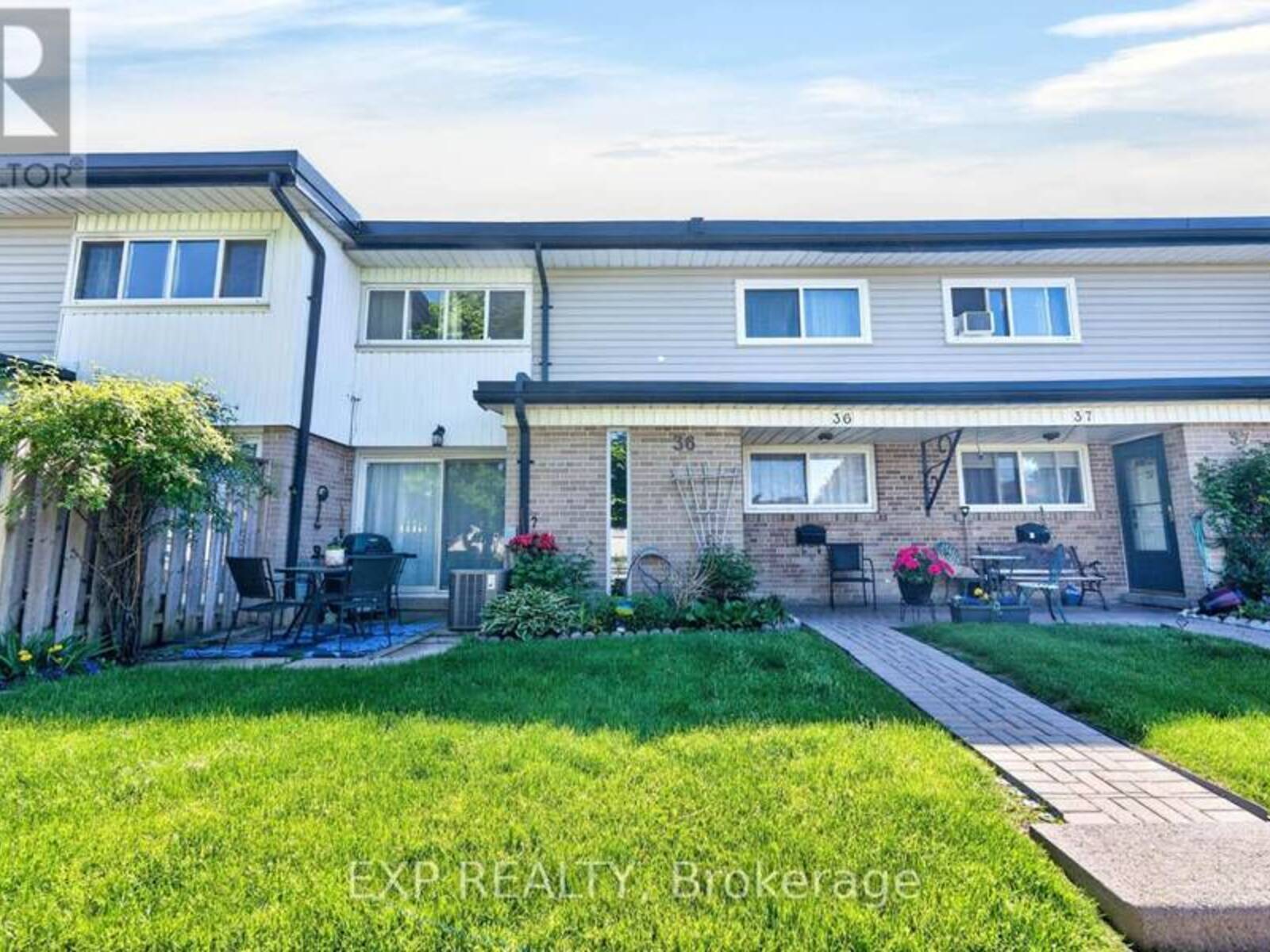 36 - 925 BAYLY STREET, Pickering, Ontario L1W 1L4