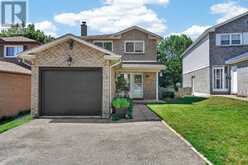 26 FOX RUN | Barrie Ontario | Slide Image One