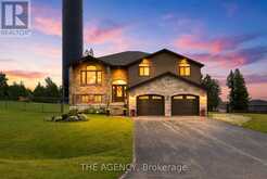 206 MEREDITH WAY | Chatsworth Ontario | Slide Image Three