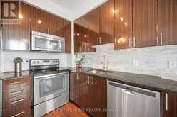 612 - 85 NORTH PARK ROAD | Vaughan Ontario | Slide Image Fifteen