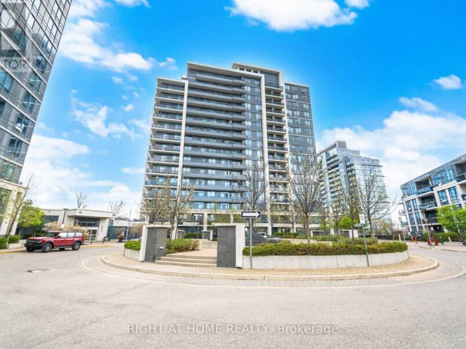 612 - 85 NORTH PARK ROAD, Vaughan, Ontario L4J 0H9