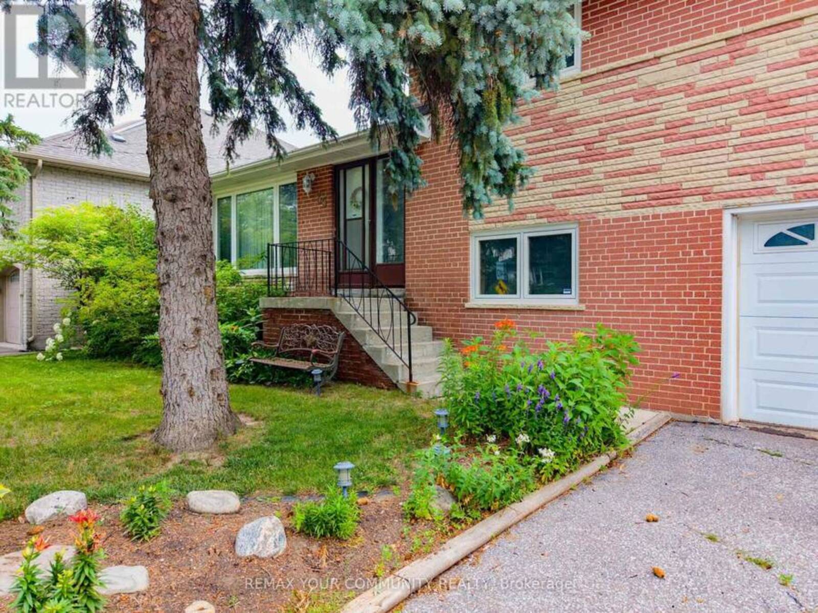35 NETHERFORD ROAD, Vaughan, Ontario L6A 1C7