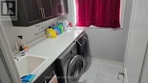 7547 LIONSHEAD AVENUE | Niagara Falls Ontario | Slide Image Eight