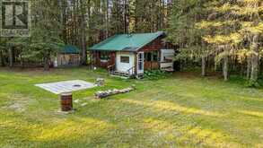 2101 AHMIC LAKE ROAD | Magnetawan Ontario | Slide Image Thirteen