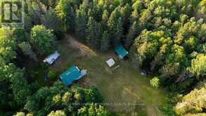 2101 AHMIC LAKE ROAD | Magnetawan Ontario | Slide Image Eight