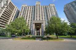 902 - 9245 JANE STREET | Vaughan Ontario | Slide Image Three