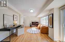 7 BEAUFORT WAY | Markham Ontario | Slide Image Ten