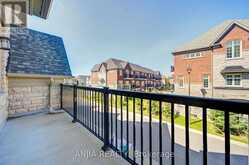 7 BEAUFORT WAY | Markham Ontario | Slide Image Sixteen