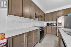 218 FLOOD AVENUE | Clarington Ontario | Slide Image Thirteen