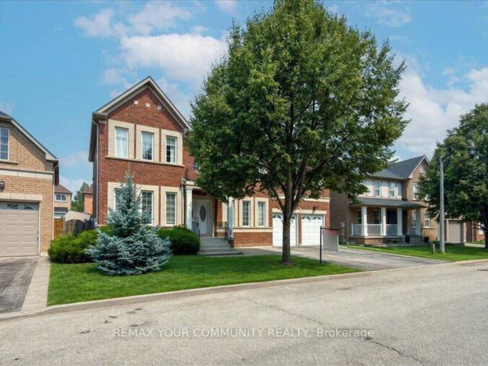 8 WESTACOTT AVENUE, Ajax, Ontario L1T 4H6