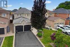 27 PINE HOLLOW CRESCENT | Vaughan Ontario | Slide Image Two