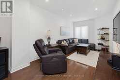 27 PINE HOLLOW CRESCENT | Vaughan Ontario | Slide Image Six
