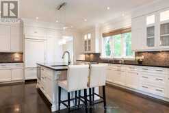 376 WEDGEWOOD DRIVE | Oakville Ontario | Slide Image Fifteen