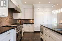 376 WEDGEWOOD DRIVE | Oakville Ontario | Slide Image Seventeen