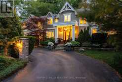 376 WEDGEWOOD DRIVE | Oakville Ontario | Slide Image Two