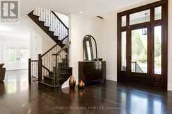 376 WEDGEWOOD DRIVE | Oakville Ontario | Slide Image Eight