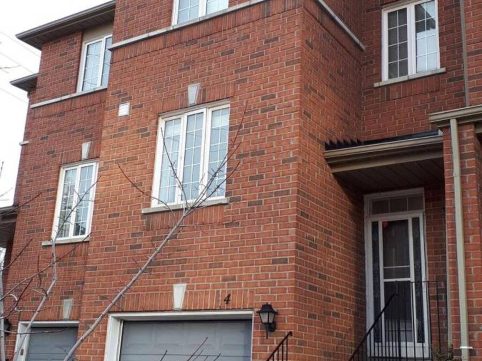 4 - 120 RAILROAD STREET, Brampton, Ontario L6X 5A1