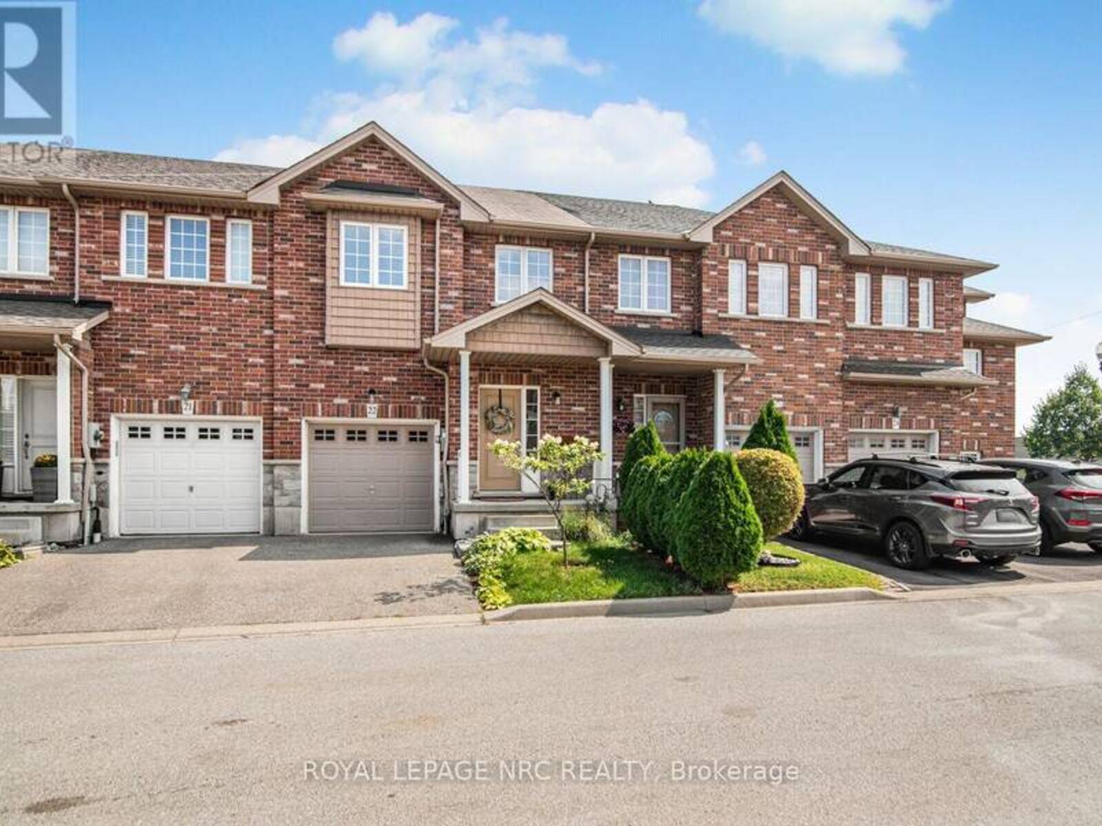 22 - 45 SEABREEZE CRESCENT, Hamilton, Ontario L8E 0G1