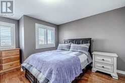 35 BENJAMIN LANE | Barrie Ontario | Slide Image Thirteen