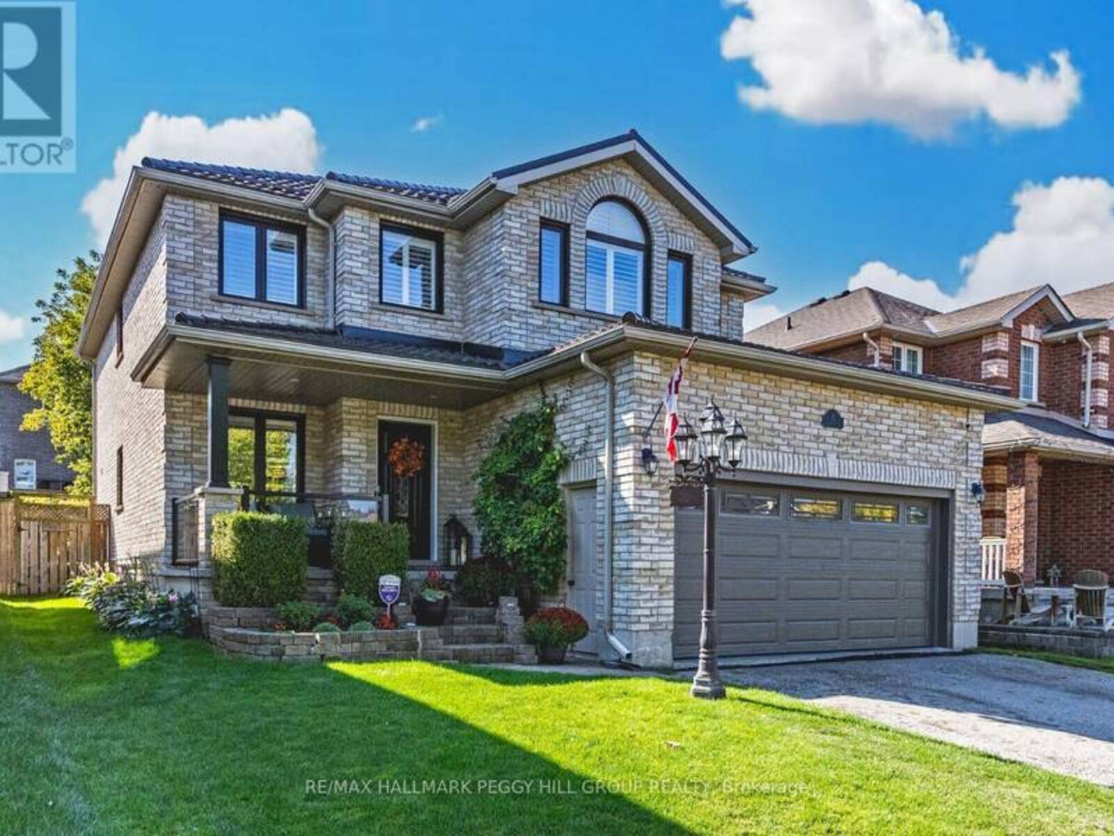 35 BENJAMIN LANE, Barrie, Ontario L4N 0S2