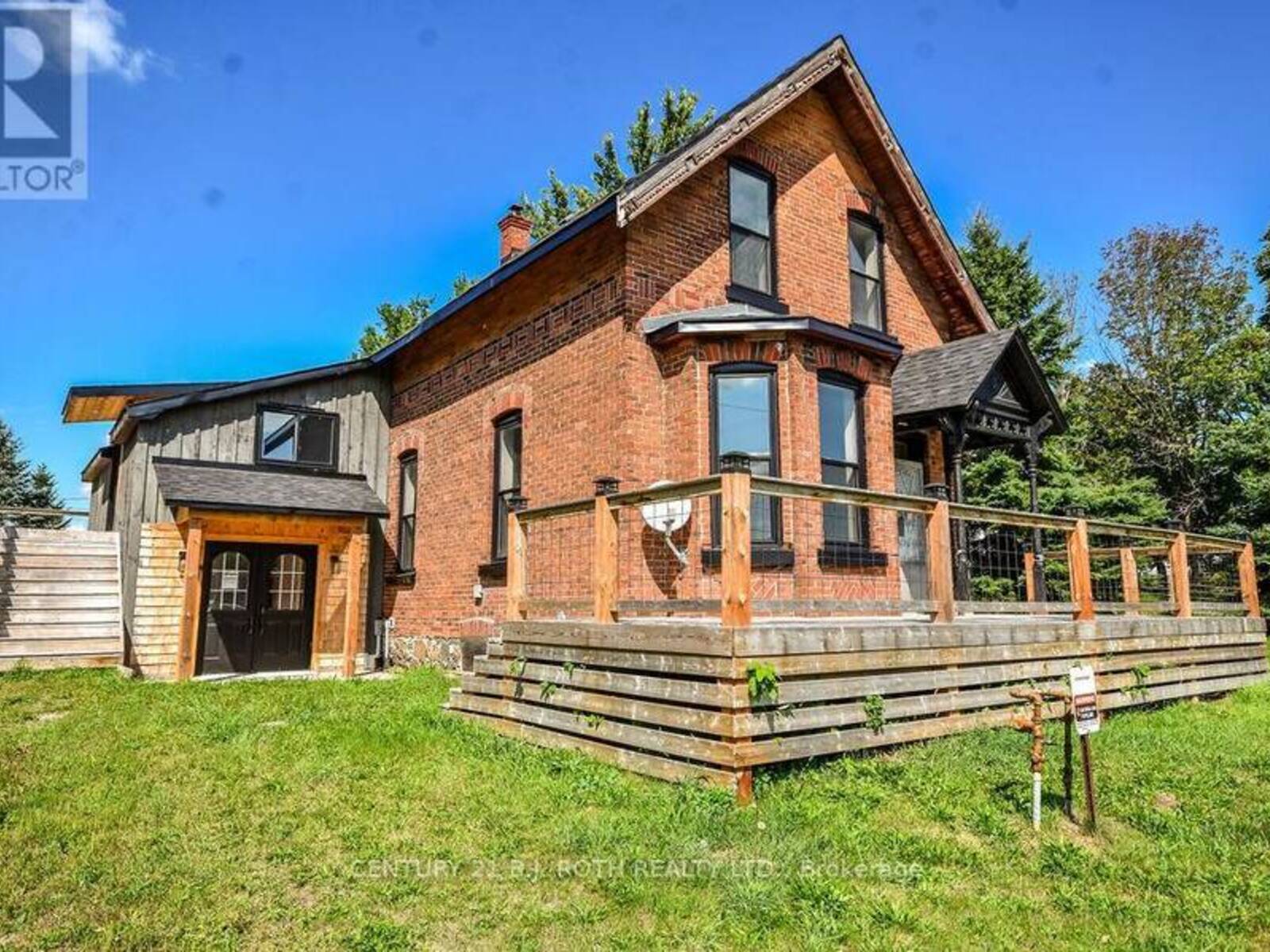 1998 OLD BARRIE ROAD E, Oro-Medonte, Ontario L0L 1T0