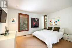 36 MILLBANK AVENUE | Toronto Ontario | Slide Image Thirty-one