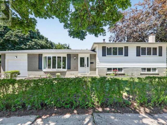 10 GILLBANK CRESCENT S Toronto Ontario, M1E 4H9 - 4 Bedrooms Home For Sale