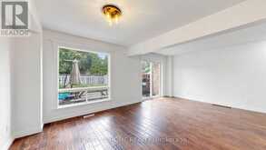 206 FAIRWOOD DRIVE | Georgina Ontario | Slide Image Eighteen