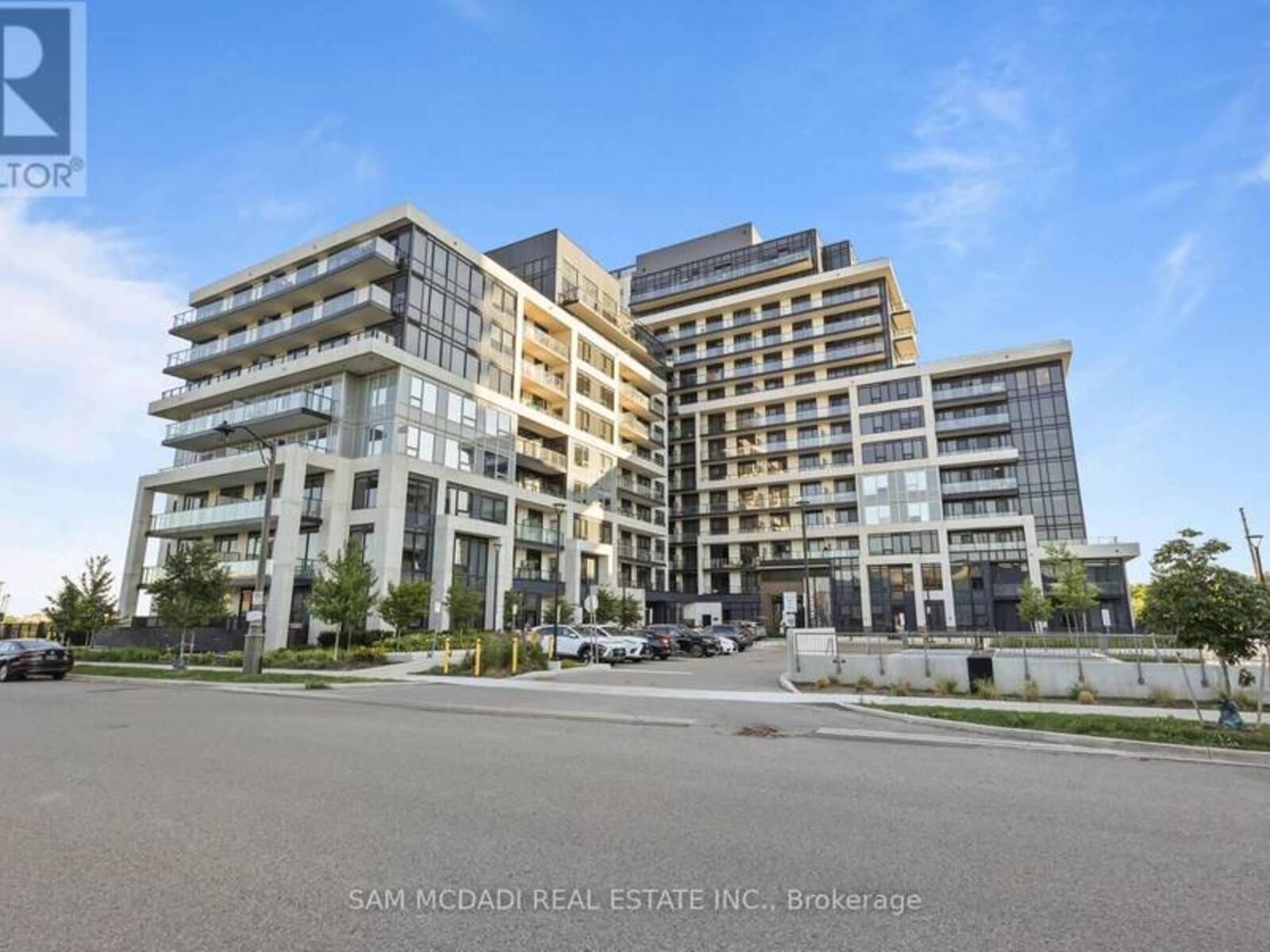 318 - 3200 WILLIAM COLTSON AVENUE, Oakville, Ontario L6H 7W8