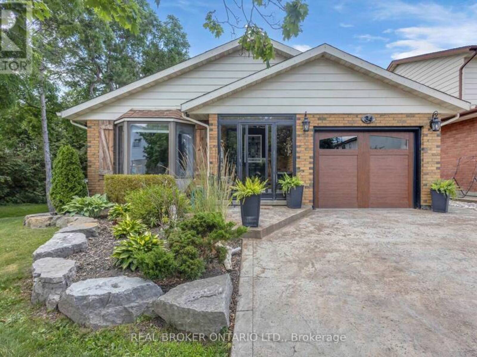 34 ELMVALE COURT, Townsend, Ontario N0A 1S0