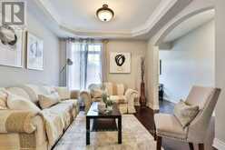 488 FOXCROFT BOULEVARD | Newmarket Ontario | Slide Image Seven